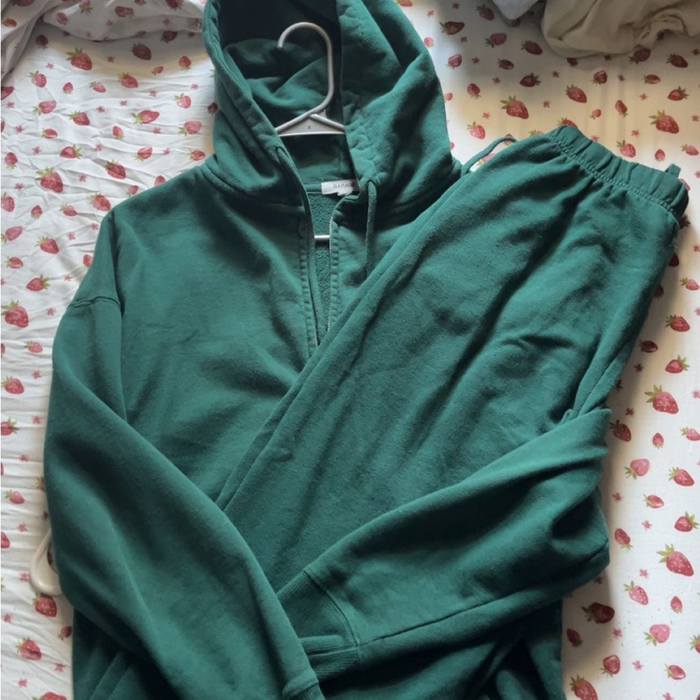 Garage Sweatsuit